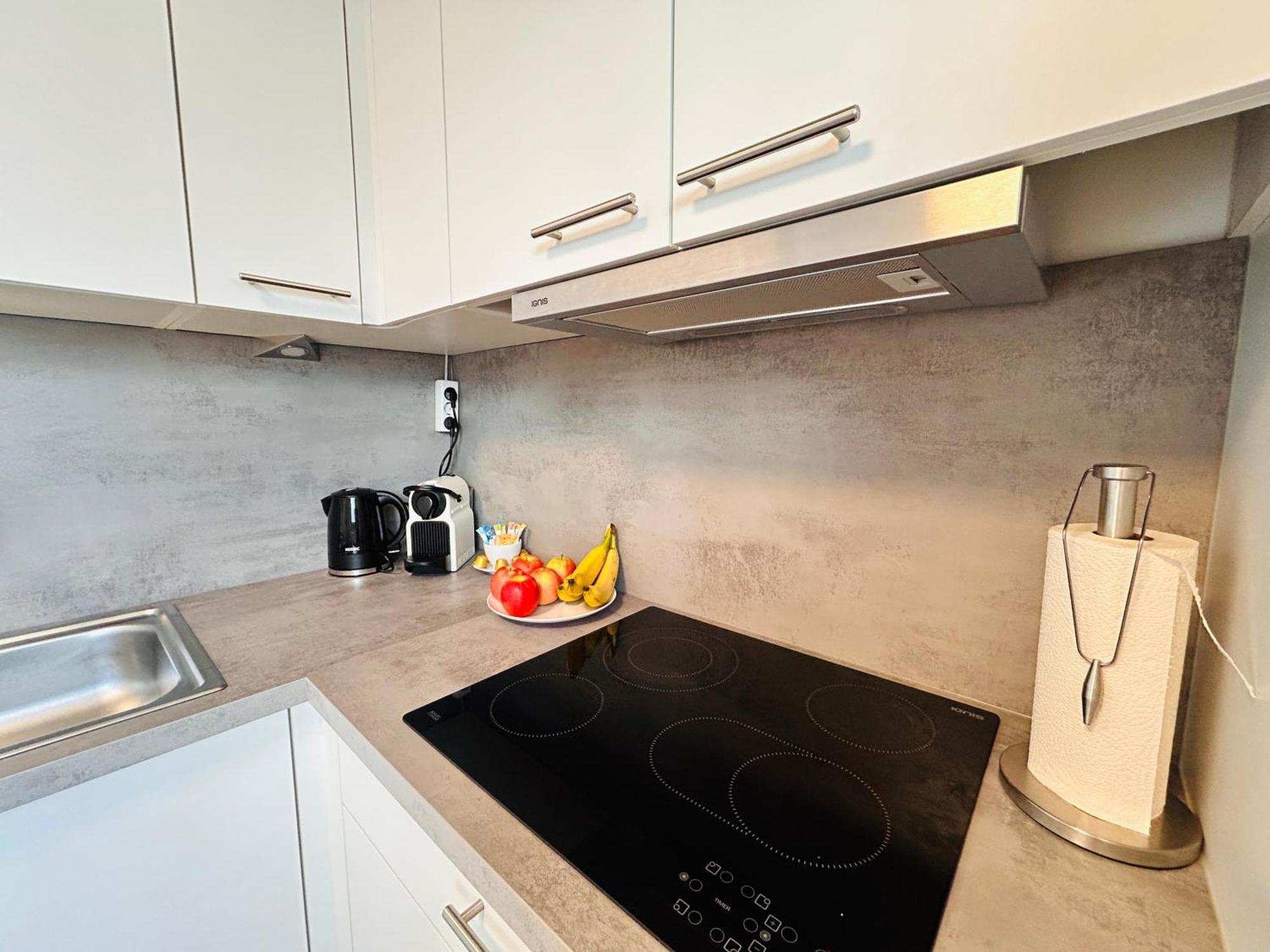 Appartment Near Schoenbrunn Wien Exteriör bild
